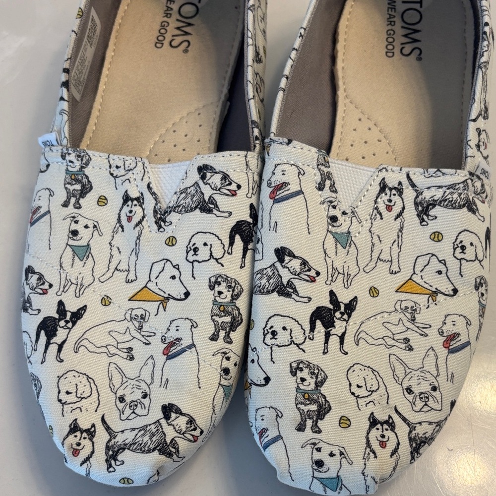 TOMS Slip-On Canvas Shoes with Multicolor Dog Print - Cream - Picture 4 of 8